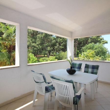 Apartment In Porec/Istrien 10214 Exteriör bild