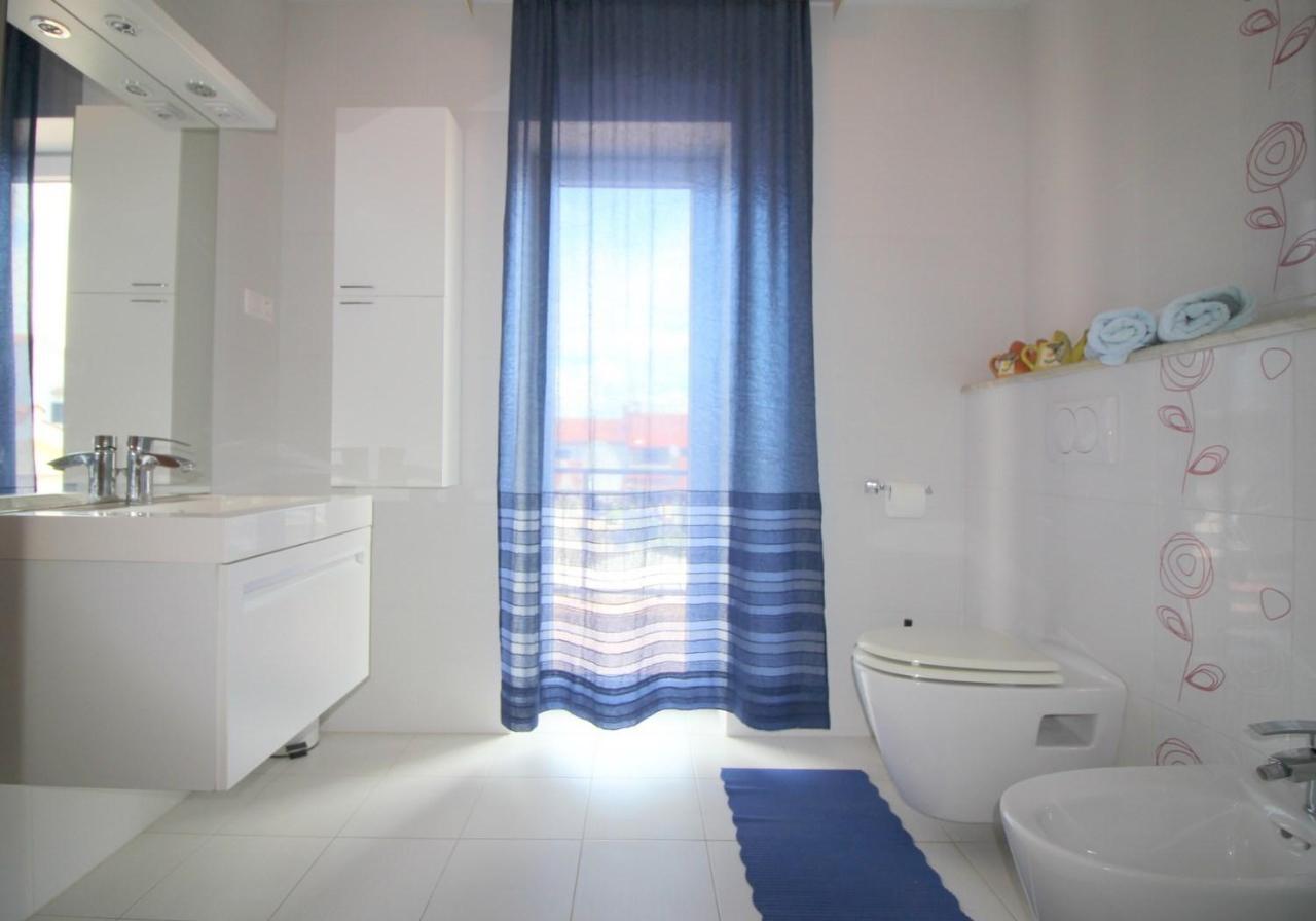 Apartment In Porec/Istrien 10214 Exteriör bild