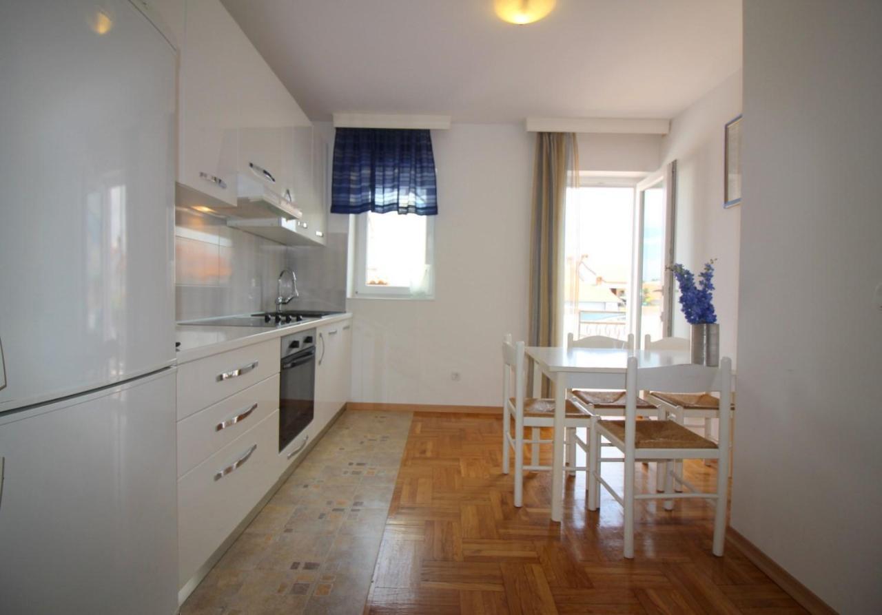 Apartment In Porec/Istrien 10214 Exteriör bild